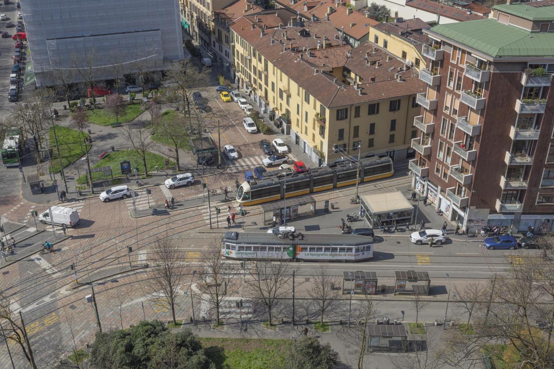 Skyline View Biancamano 1 Bdr With Balcony By Rentopolis Milano Exteriör bild