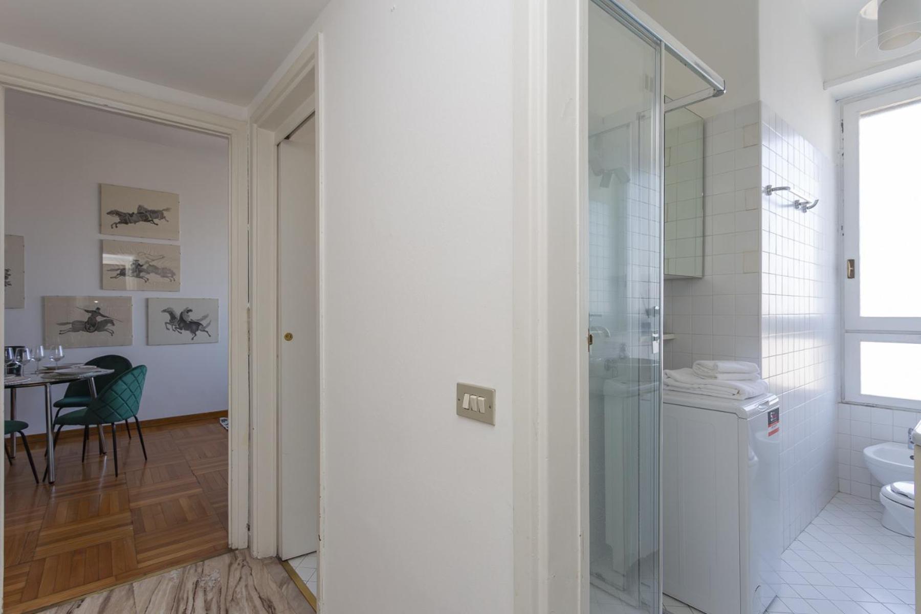 Skyline View Biancamano 1 Bdr With Balcony By Rentopolis Milano Exteriör bild