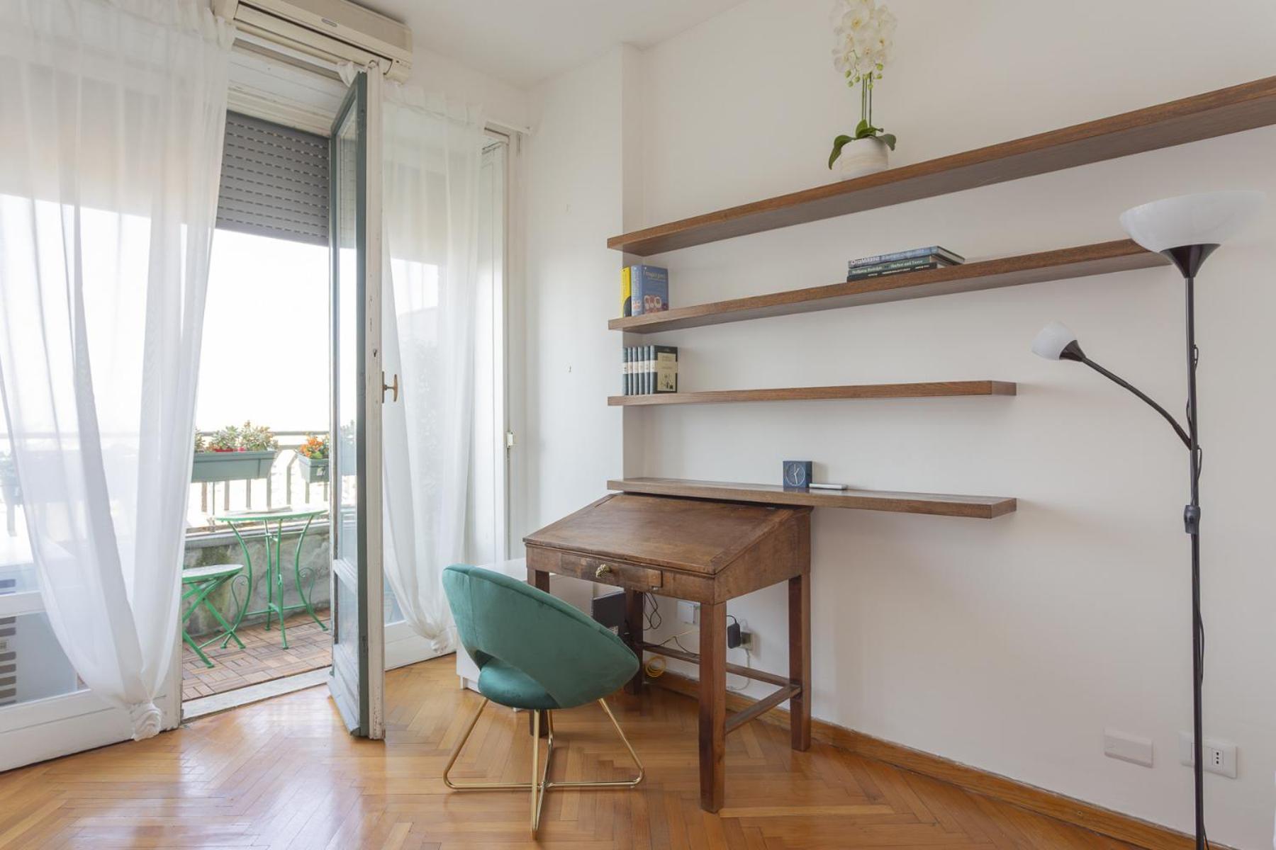 Skyline View Biancamano 1 Bdr With Balcony By Rentopolis Milano Exteriör bild